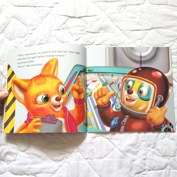 3/$15 🌸 Special Agent Oso: You Always Look Twice - Picture 5 of 7